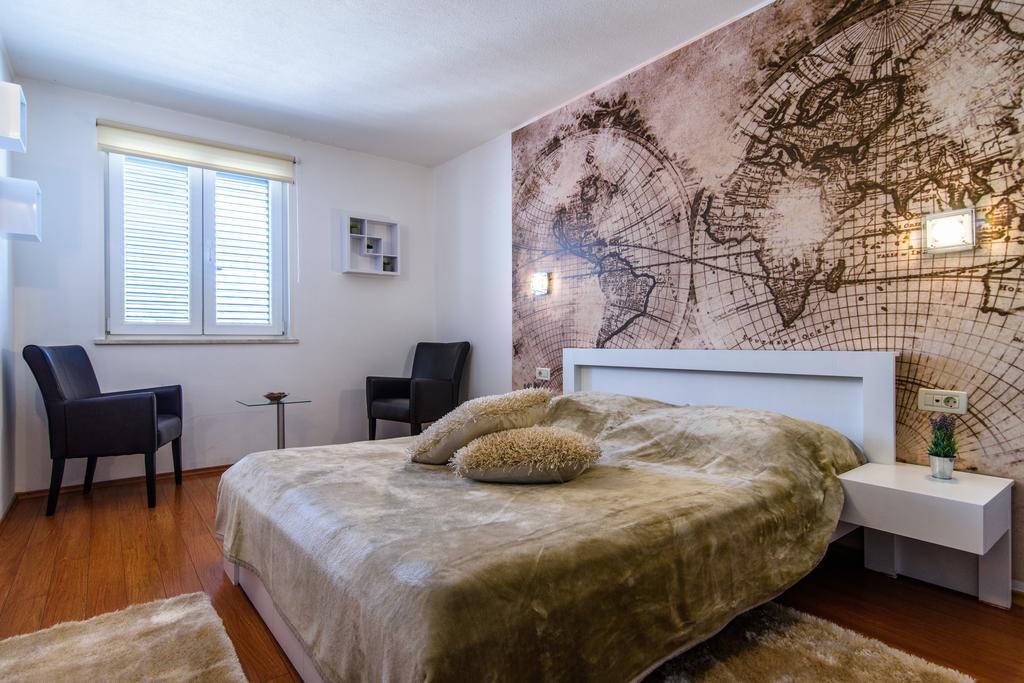 Villa Jidro โตรกีร์ ภายนอก รูปภาพ